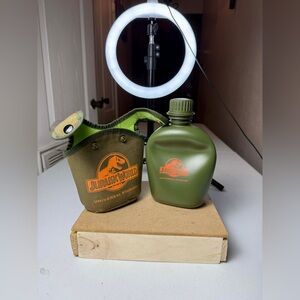 JURASSIC PARK Vintage Logo Canteen UNIVERSAL STUDIOS HOLLYWOOD LOST WORLD